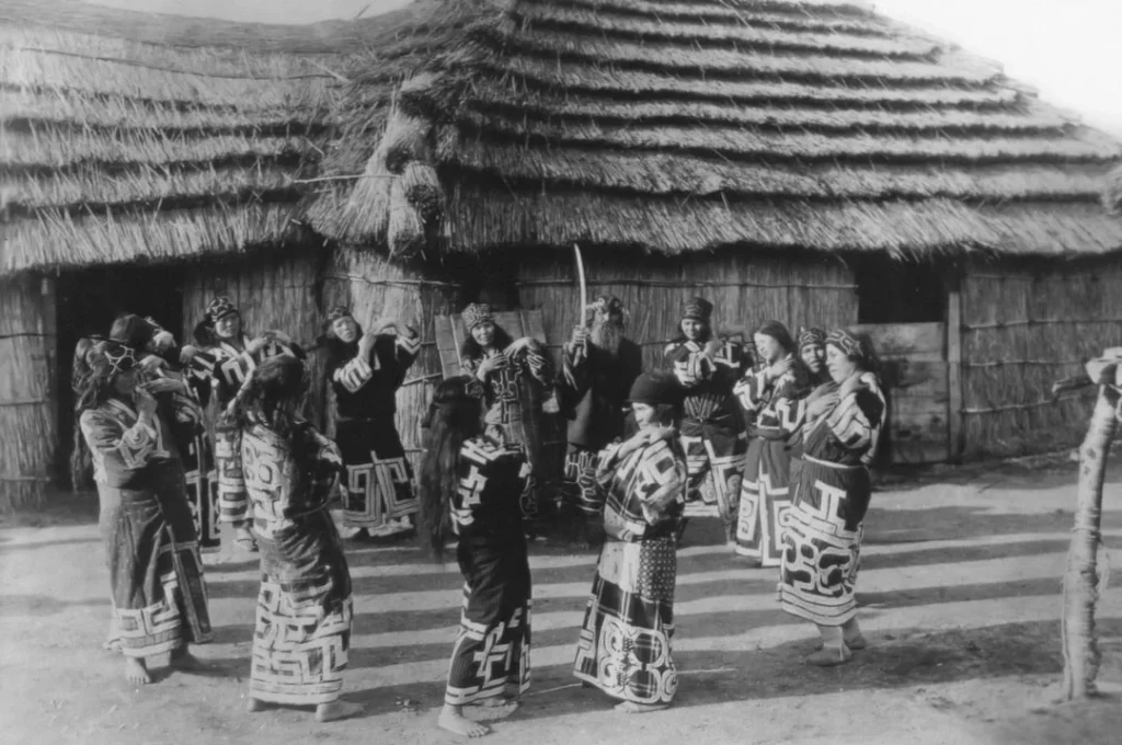 Fungsi Sosial Dan Budaya Rumah Tradisional